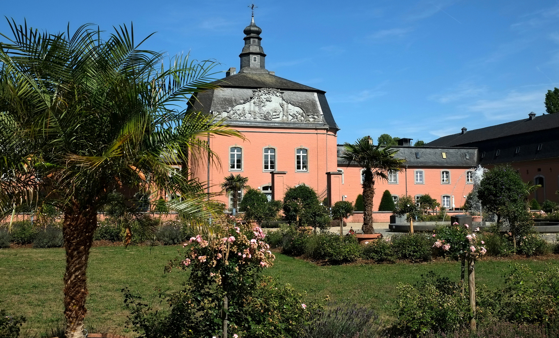 Schloss Wickrath  -3- mediterranes Flair