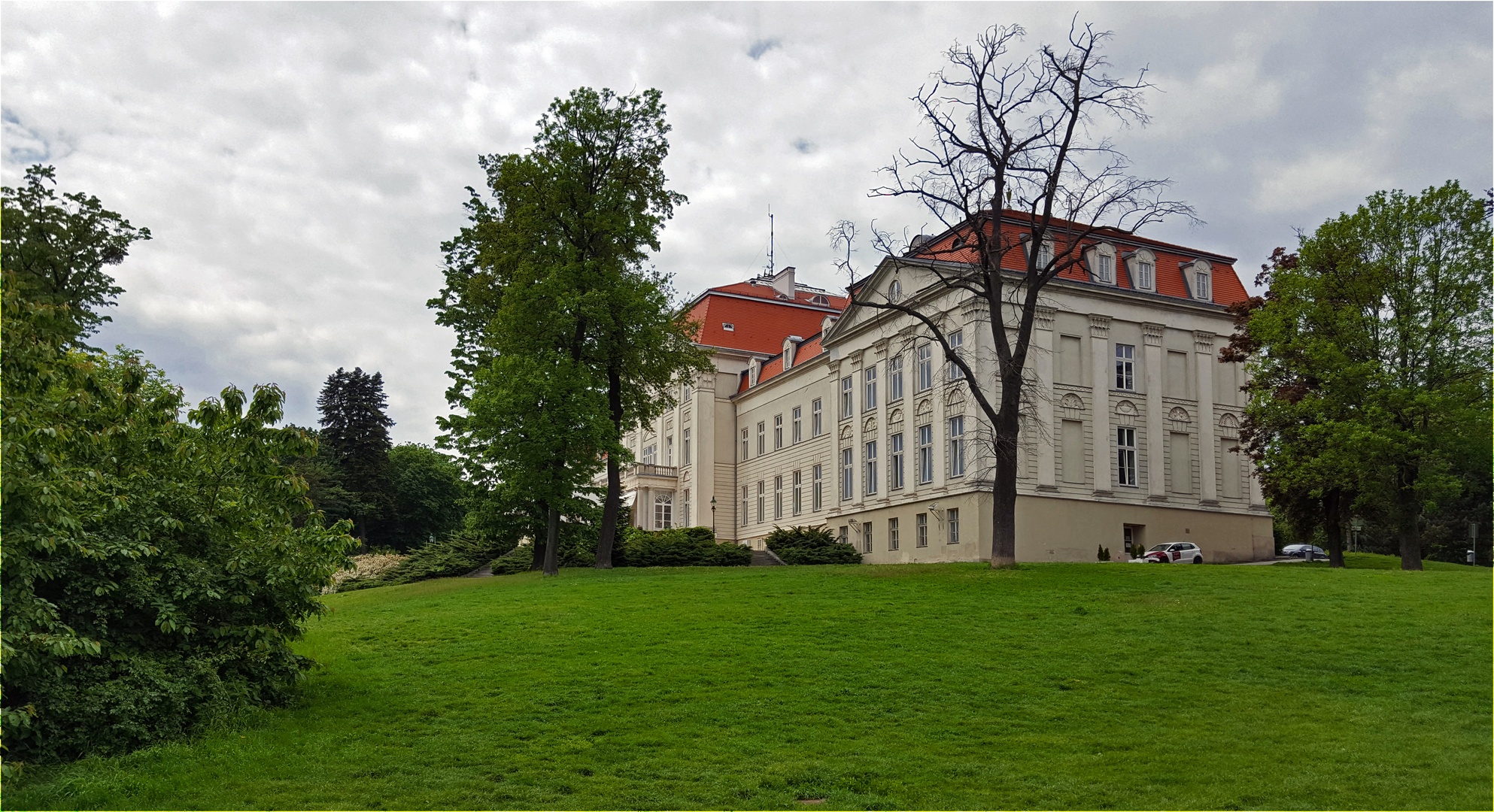 Schloss Wilhelminenberg...