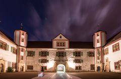 Schloss Wilhelmsburg zur Blauen Stunde.