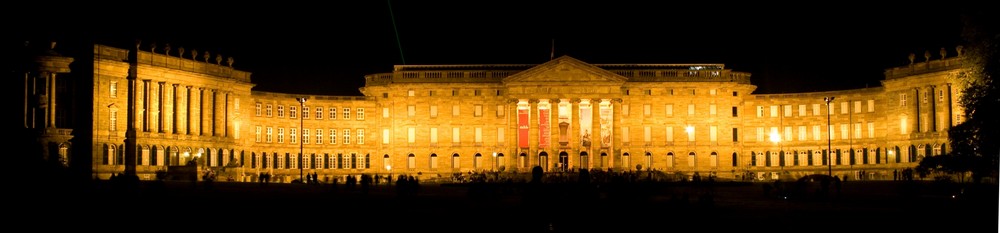 Schloss Wilhelmshöhe bei Nacht