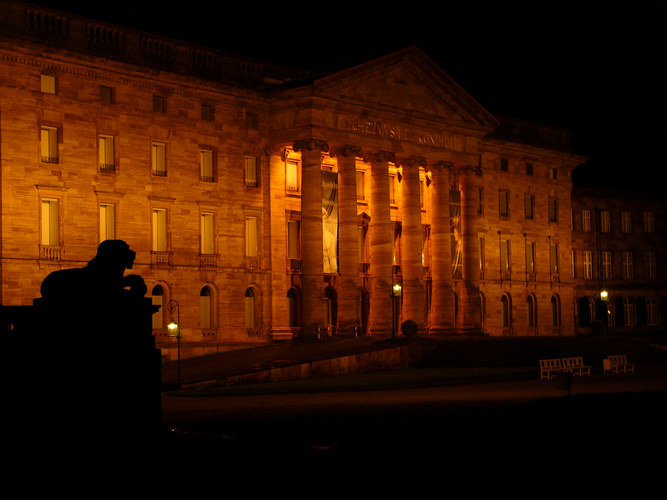 Schloss Wilhelmshöhe bei Nacht