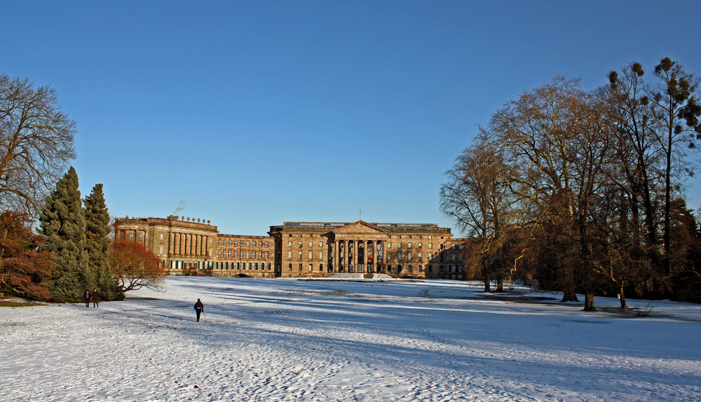 Schloss Wilhelmshöhe im winterlichen Kleid