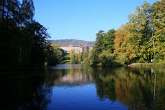 Schloß Wilhelmshöhe und Schlossteich ( Lac )