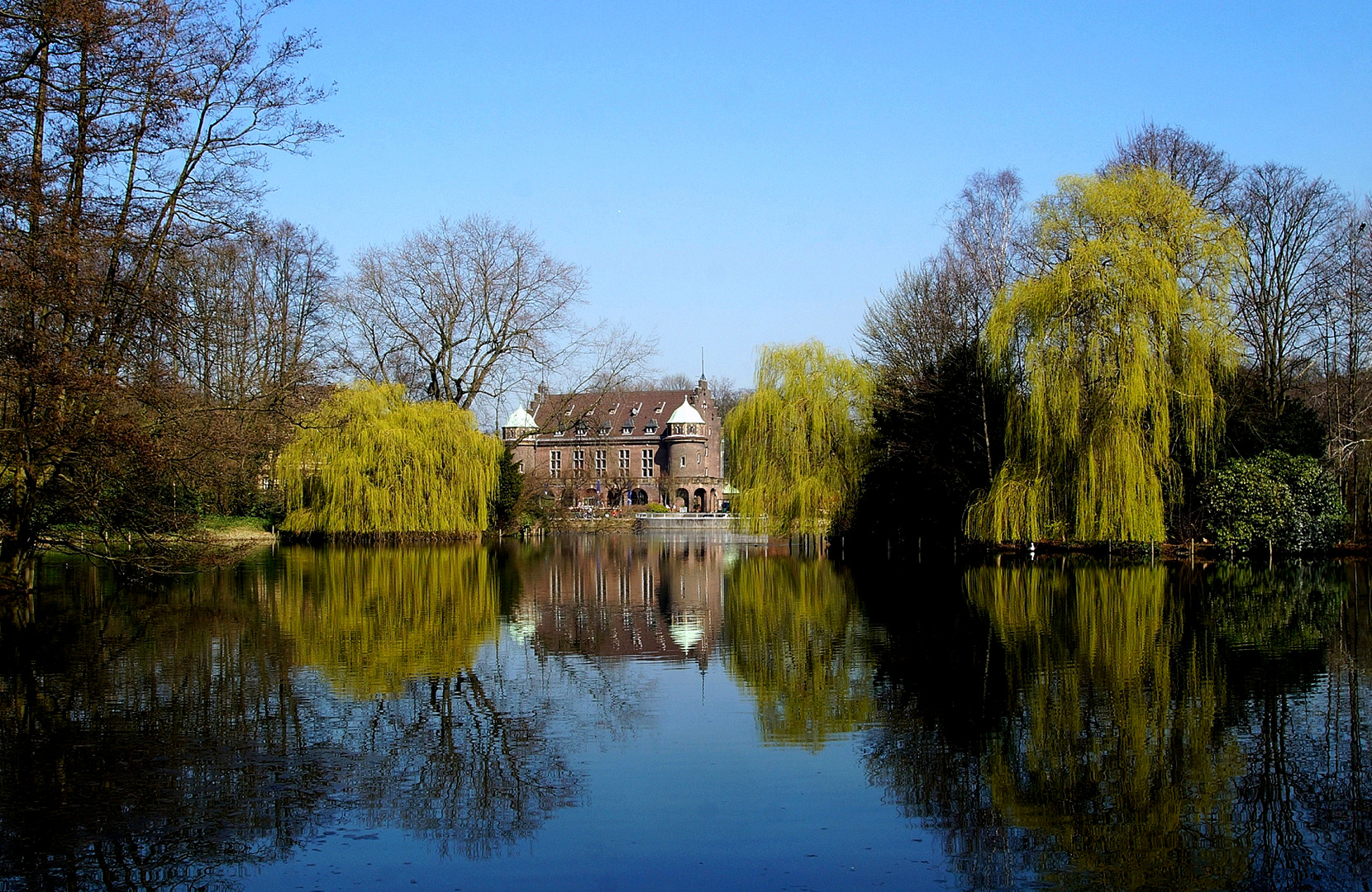 Schloss Wittringen, eingerahmt.