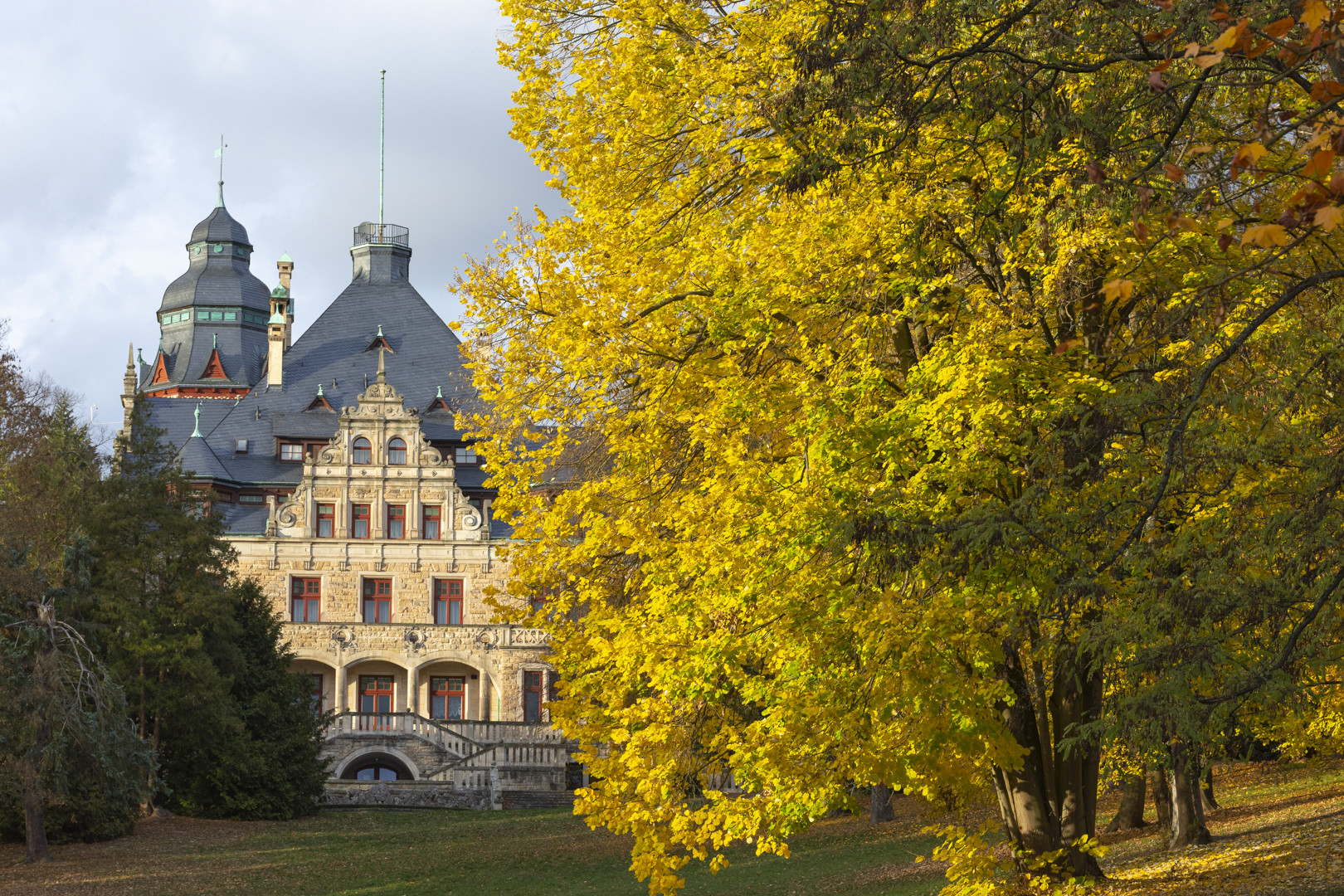 Schloss-Wolfsbrunnen bei Schwebda (Hessen)