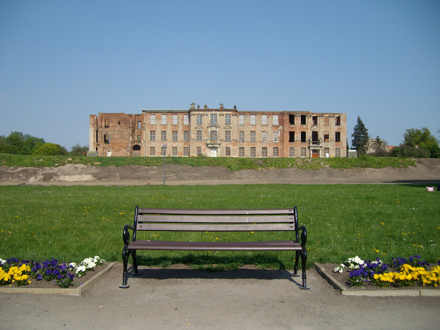 Schloss Zerbst/Anhalt bzw. der Ostflügel der Anlage 2011