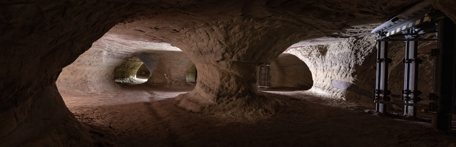 Schlossberghöhle mit Geist