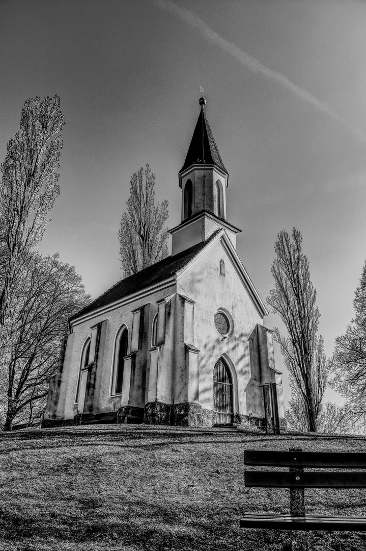 Schlossbergkapelle St. Georg in Kraiburg sw