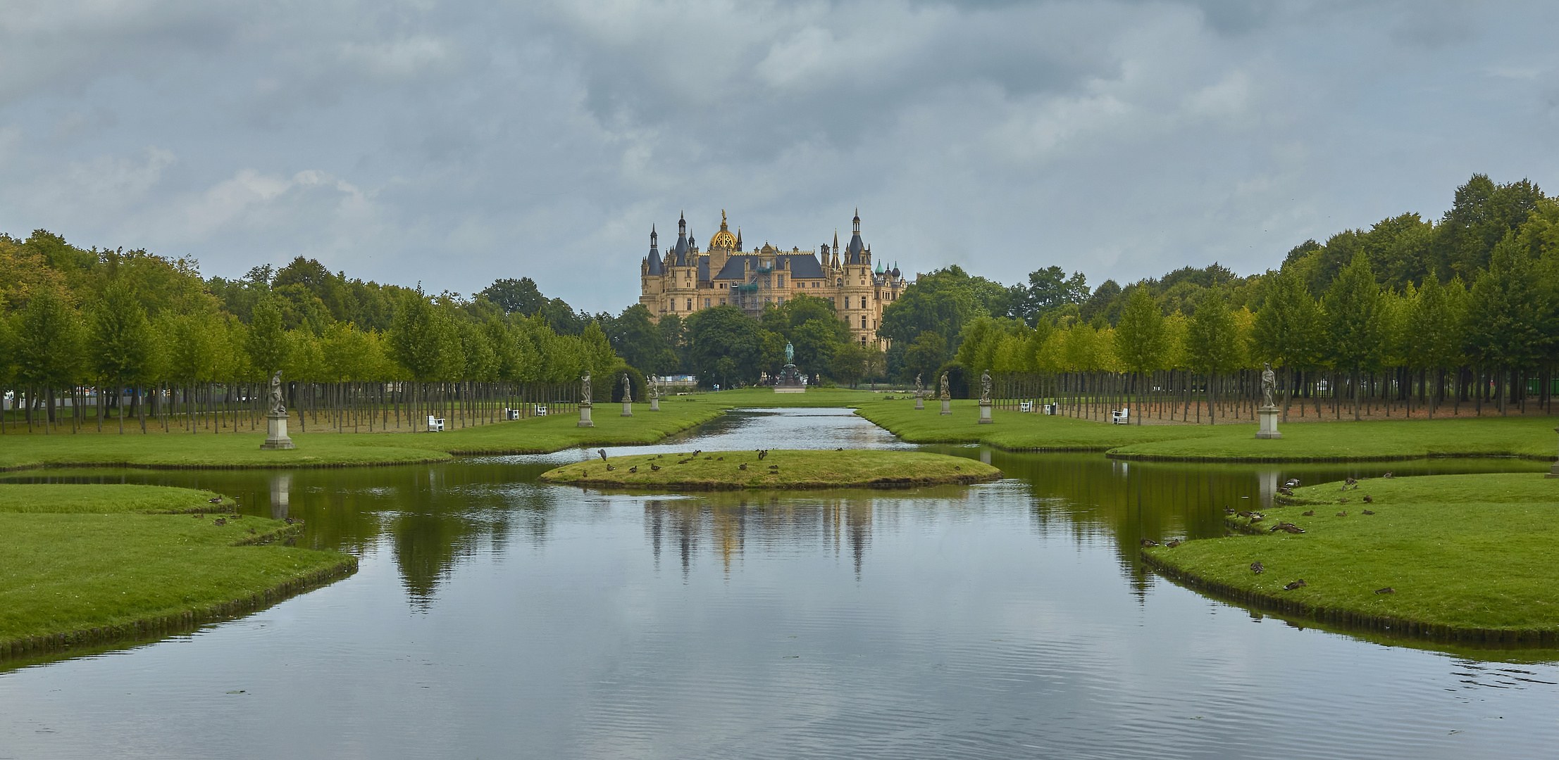 Schlossblick Foto Bild World Spezial Wasser Bilder Auf Fotocommunity