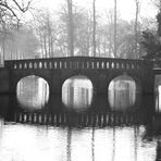 Schlossbrücke bei dunstigem Wetter
