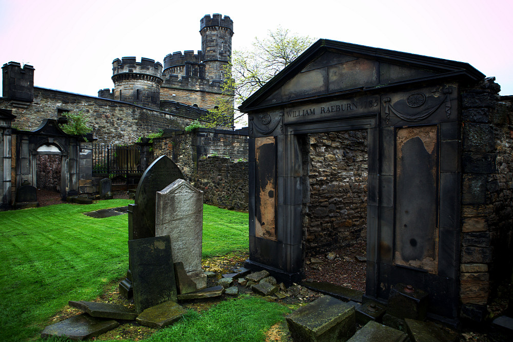 ...Schlossfriedhof Edinburgh...