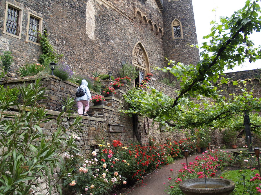 Schlossgarten Burg Reichenstein