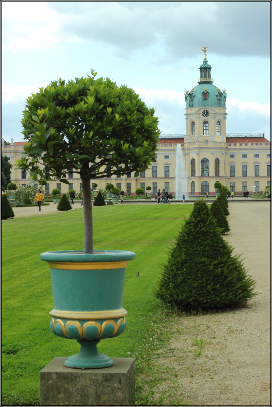 Schlossgarten ...