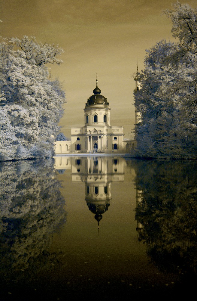 Schlossgarten in Schwetzingen in Infrarot