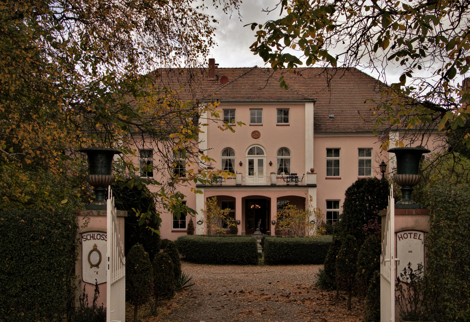 Schlosshotel