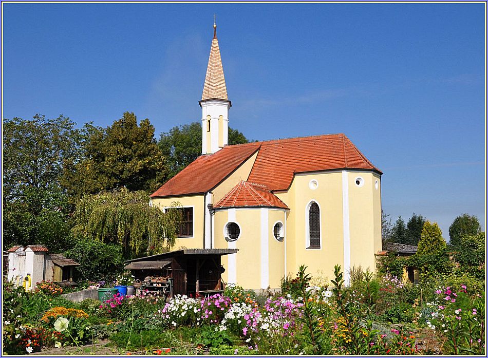 Schlosskapelle St. Kajetan.