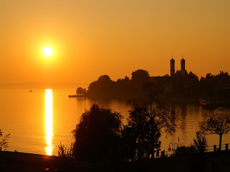 Schlosskirche Friedrichshafen Abendstimmung