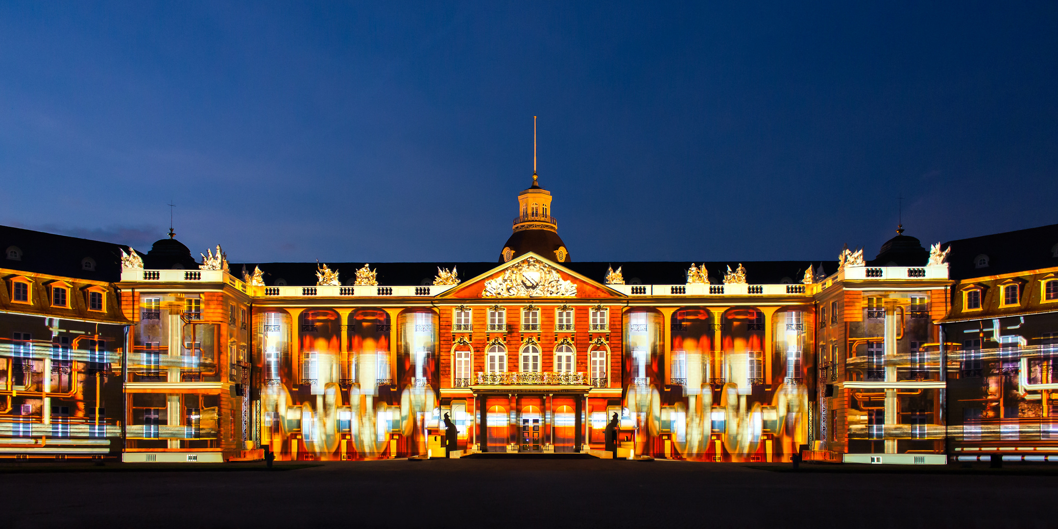 Schlosslichtspiele KA300