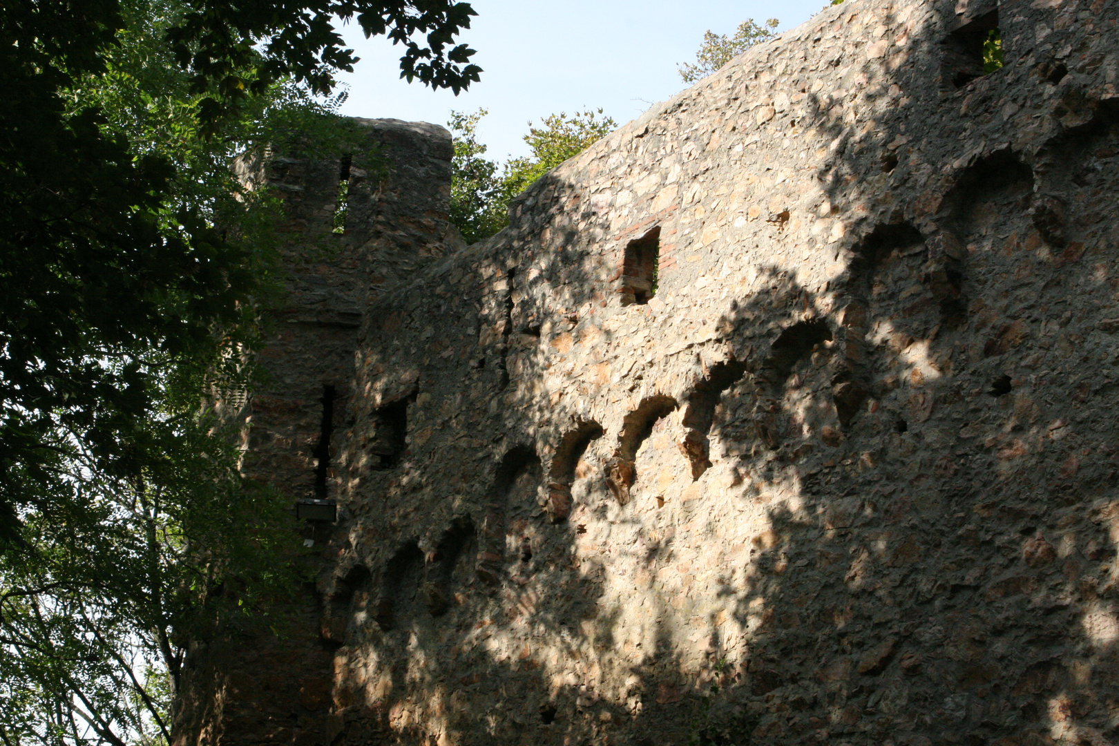 Schloßmauer