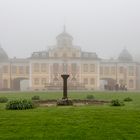 Schlosspark im Frühnebel