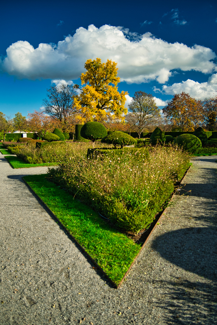 Schlosspark im Herbst 