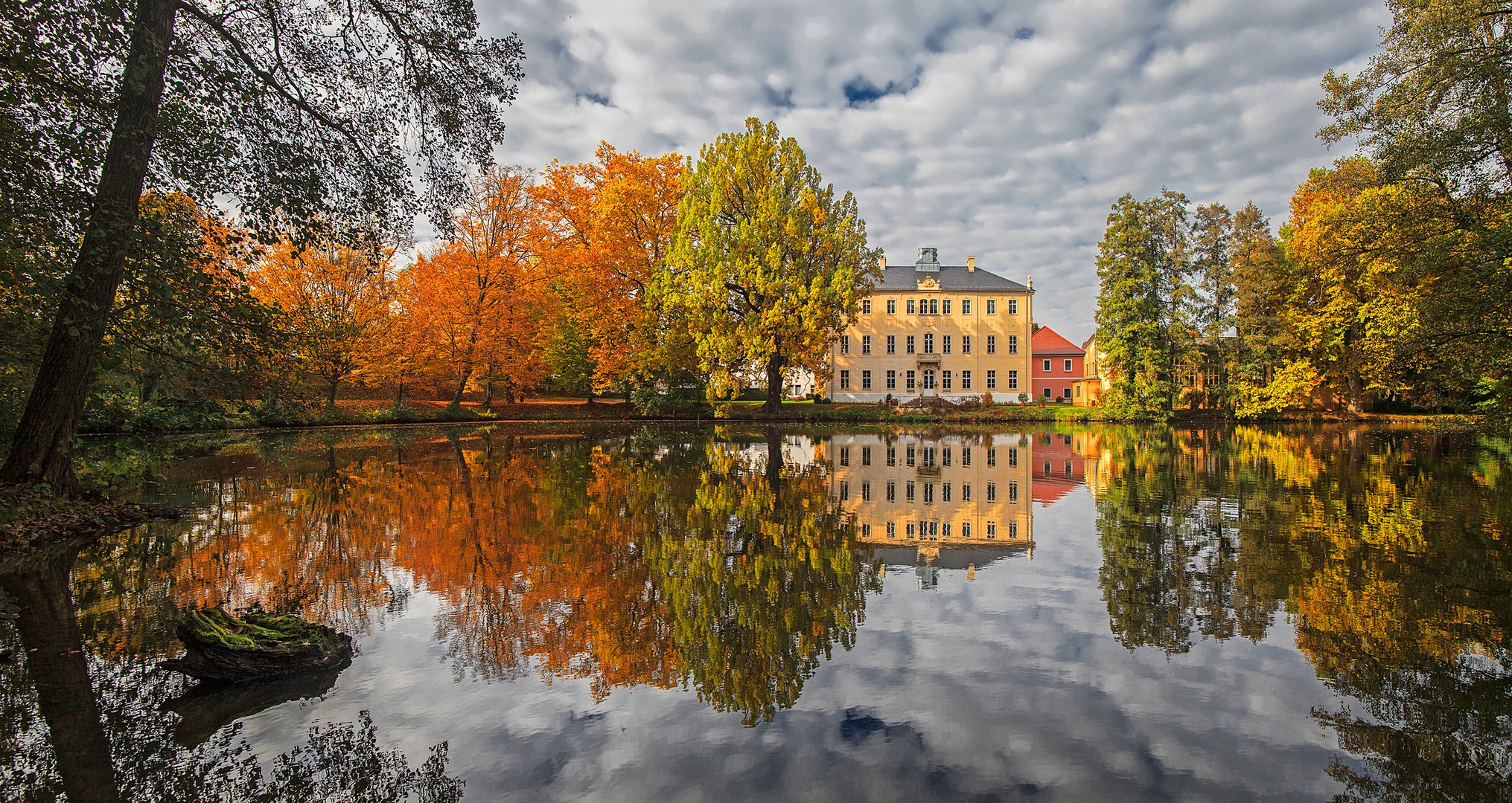 Schlosspark Lauterbach im Herbst Foto & Bild park, schloss, teich