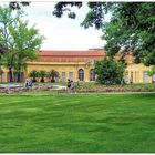 Schlosspark mit Orangerie