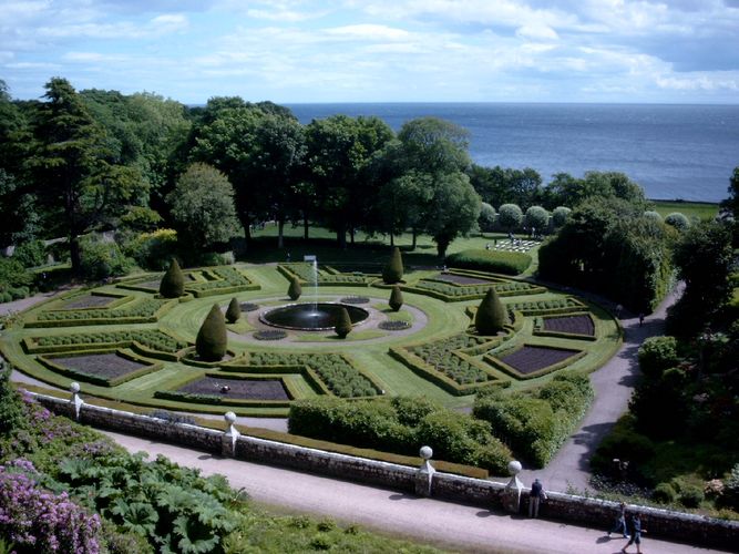 Schloßpark von Dunrobin Castle