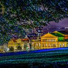 Schlossplatz im Licht