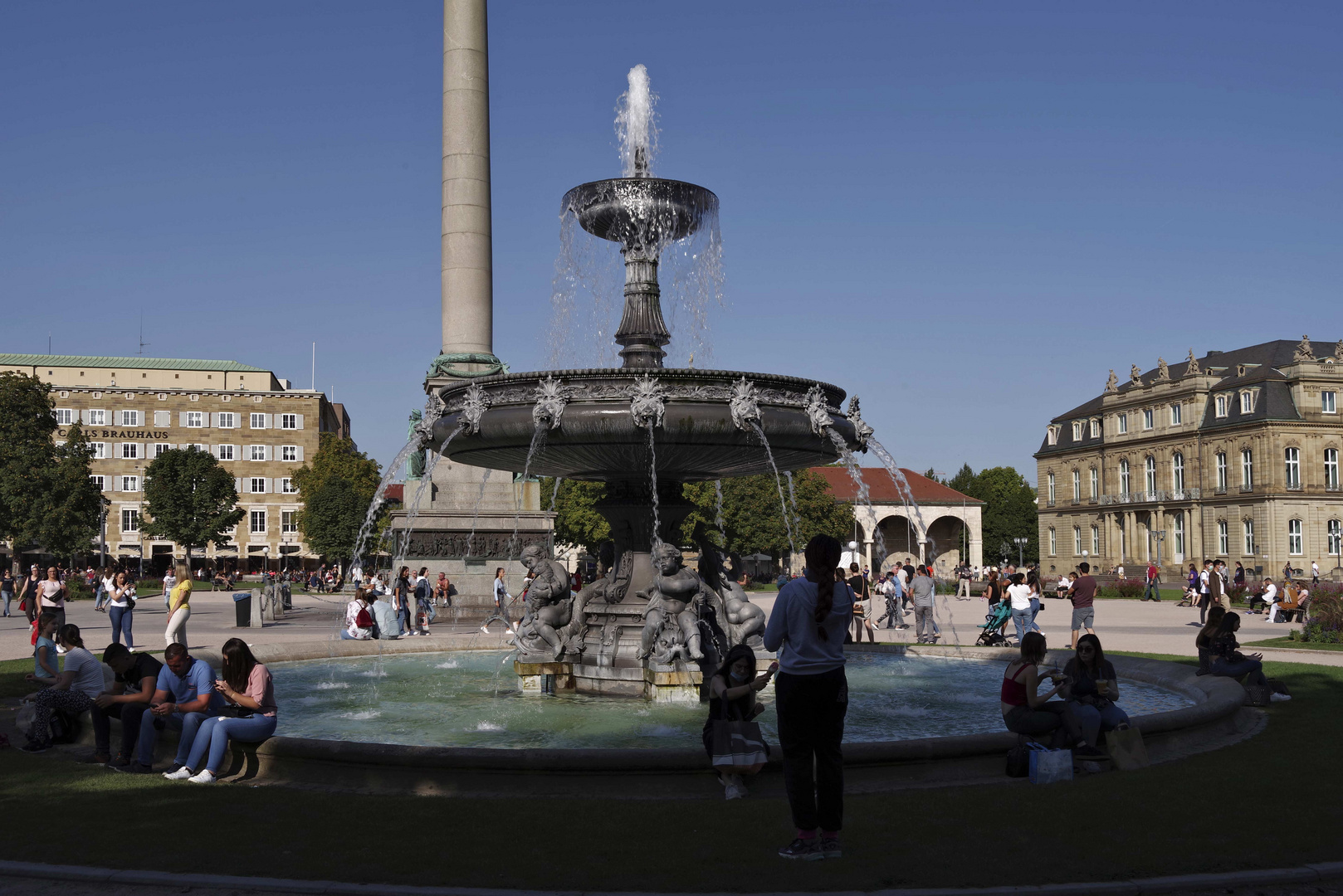 ...Schloßplatz Stuttgart