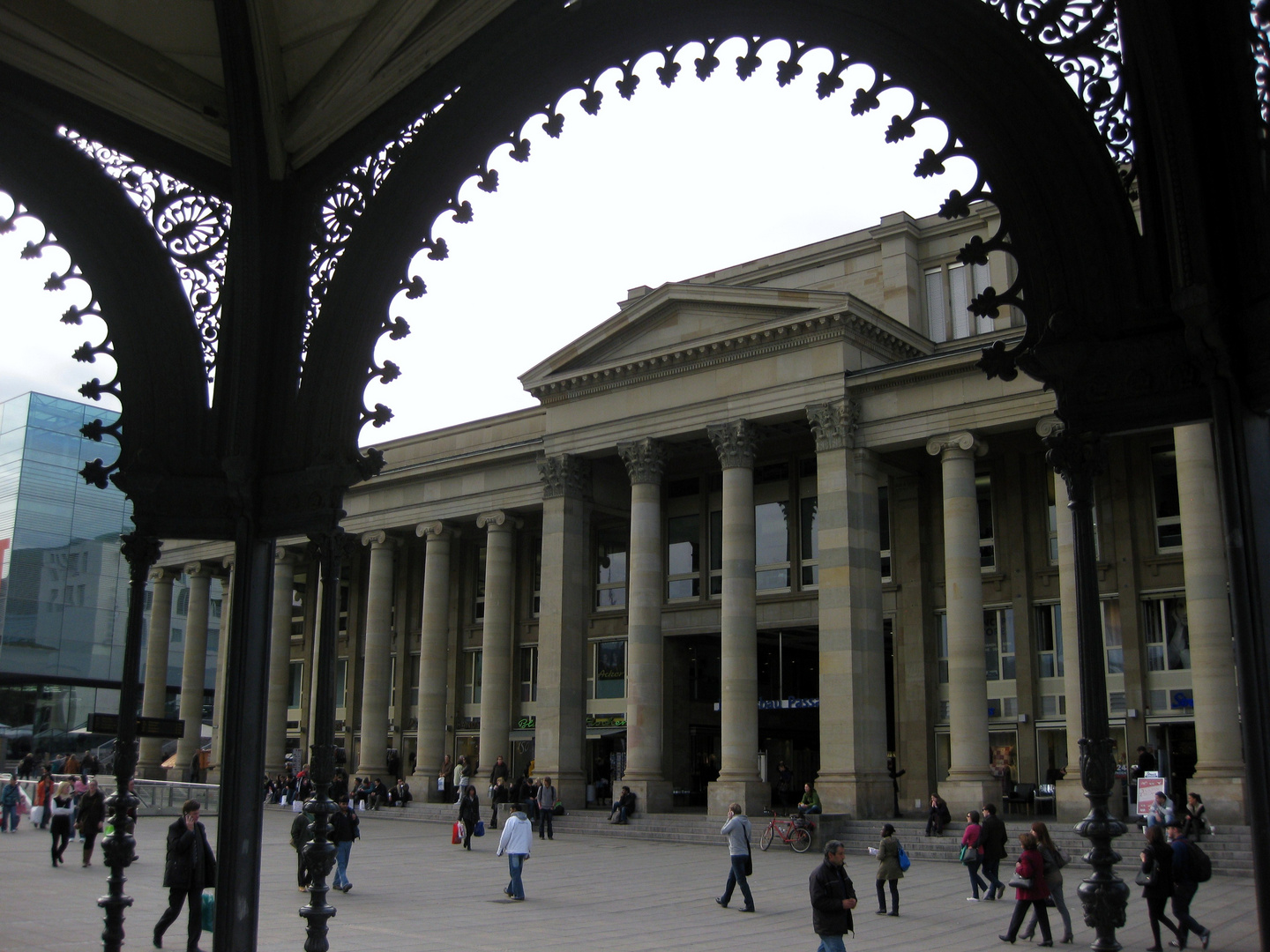 Schloßplatz und Königsbau Passage Stuttgart