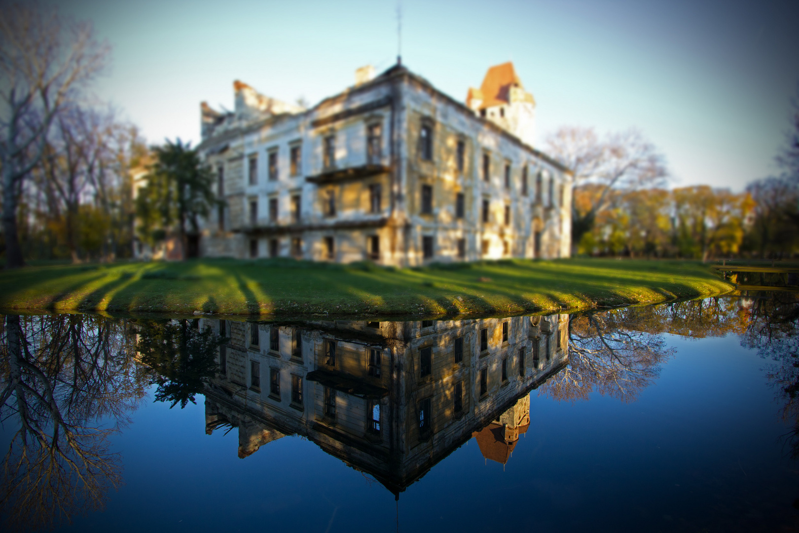 Schloss_Pottendorf_Herbst