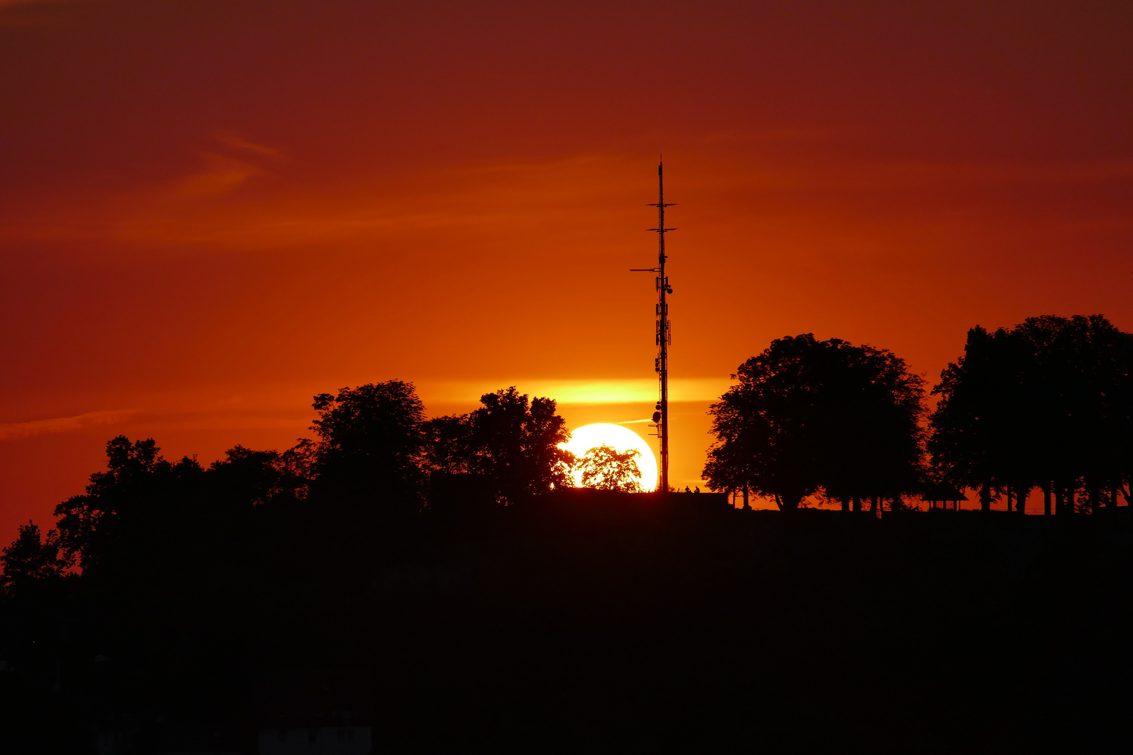 Schloßruine im Sonnenuntergang. (Alt-Arnsberg) 