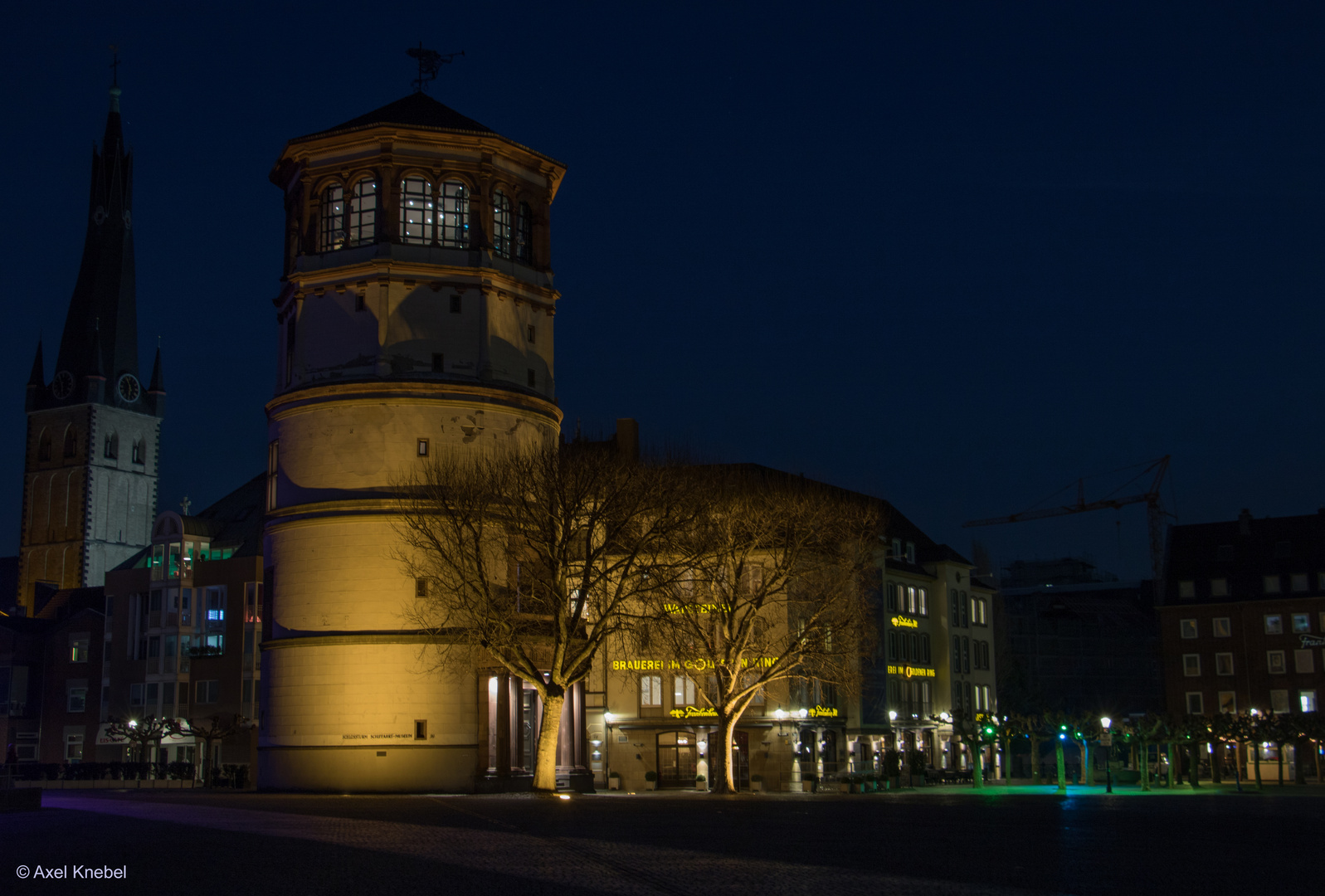 Schlossturm Düsseldorf Mitte Januar