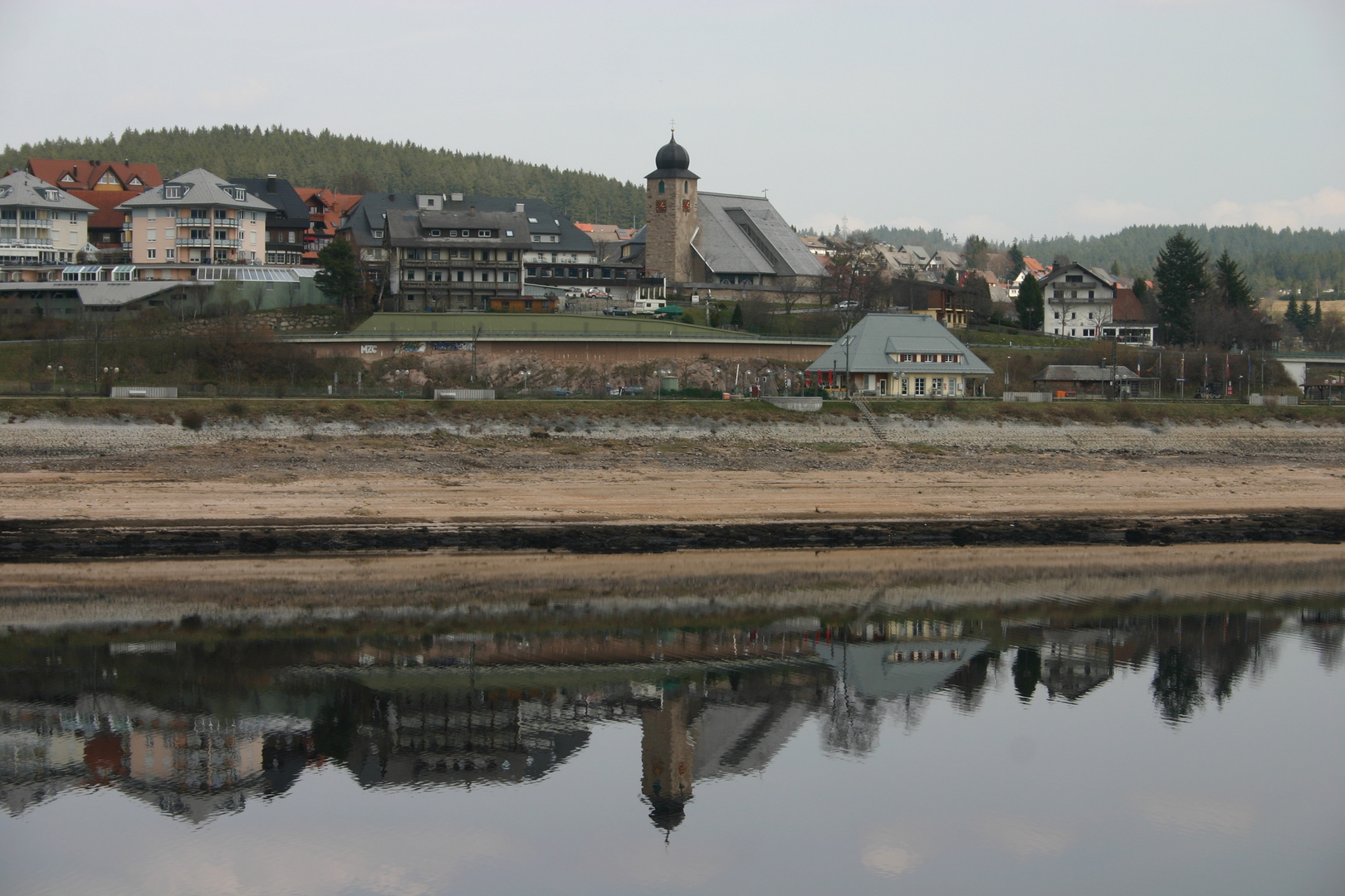 Schluchsee auf tiefstand