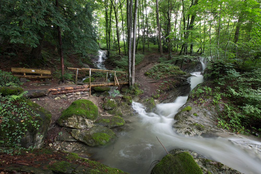 Schluchtenweg Sevelen in Farbe