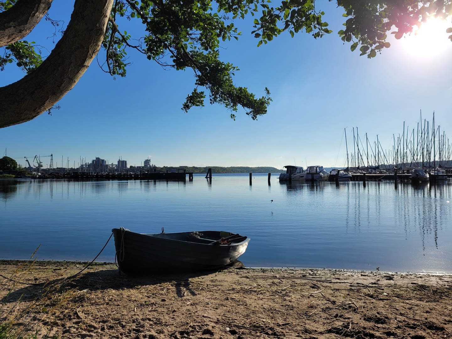 Schlutuper Hafen in Stille