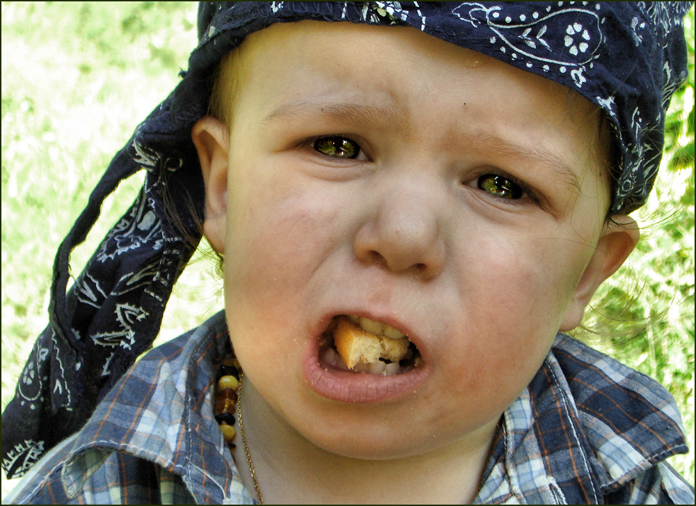 schmeckt-es-etwa-nicht-foto-bild-kinder-babies-magnus