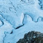 Schmelzwasser-Rinne im Gletscher