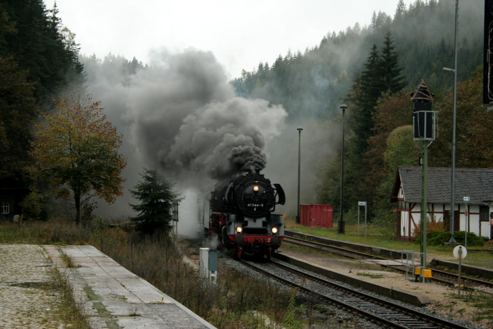 Schnaufend ins Schiefergebirge