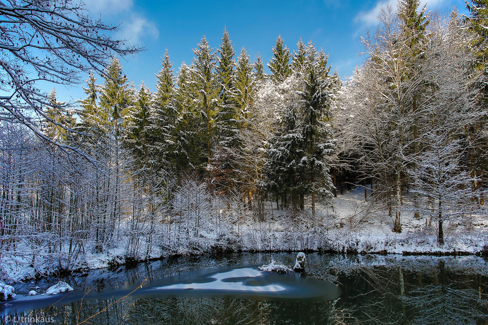 Schnee am See