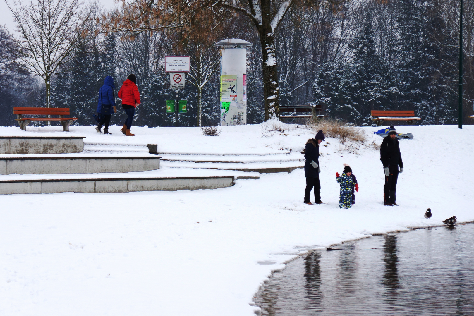 Schnee am See