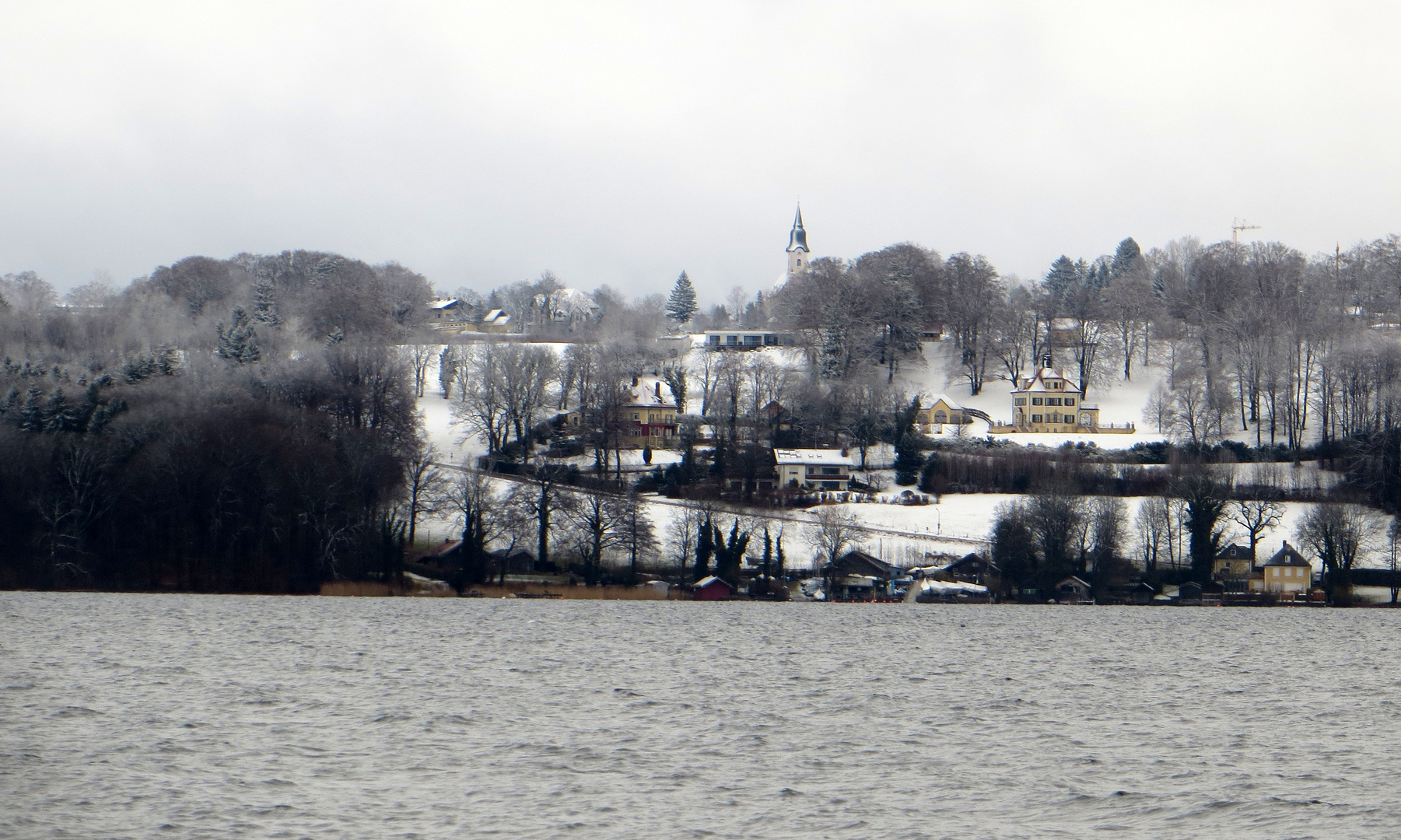 Schnee am Starnberger See