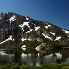 Schnee an der Tioga Pass Road