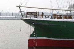 Schnee auf der Rickmer Rickmers