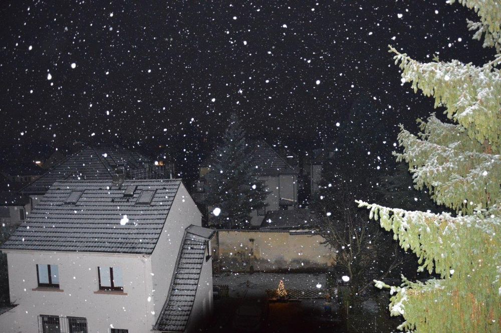 Schnee im Dunkeln