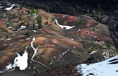 Schnee im Lassen N.P. Cinder Cone