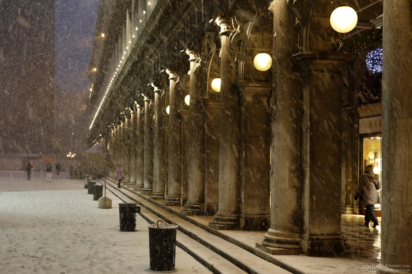 Schnee-Säulen