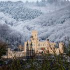 Schnee über dem Schloss