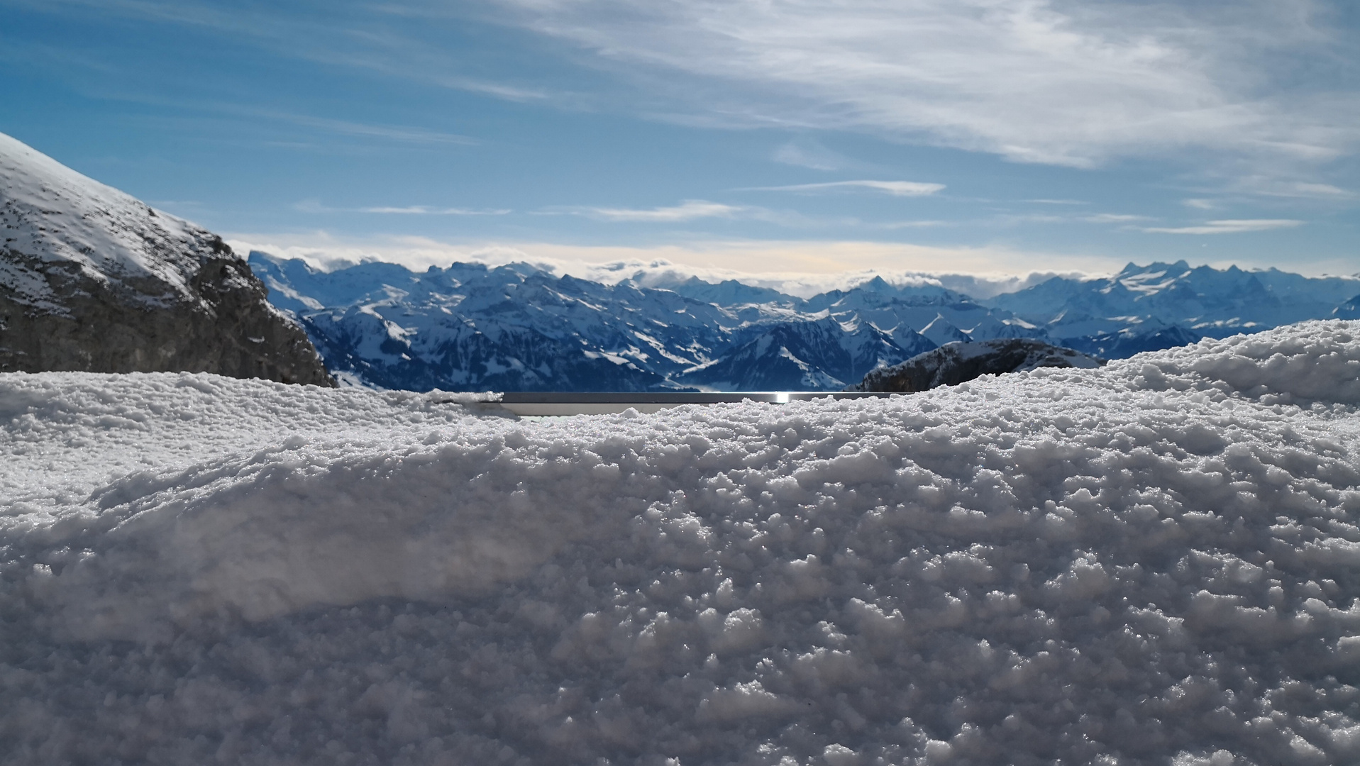 Schnee und Berge 